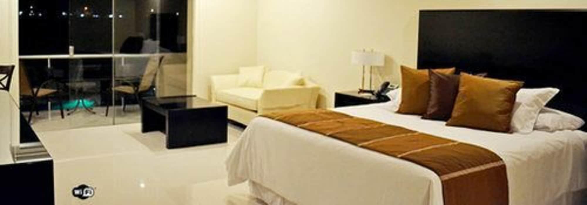 Sun Hotel Warnes エクステリア 写真