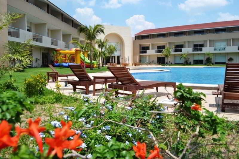 Sun Hotel Warnes エクステリア 写真