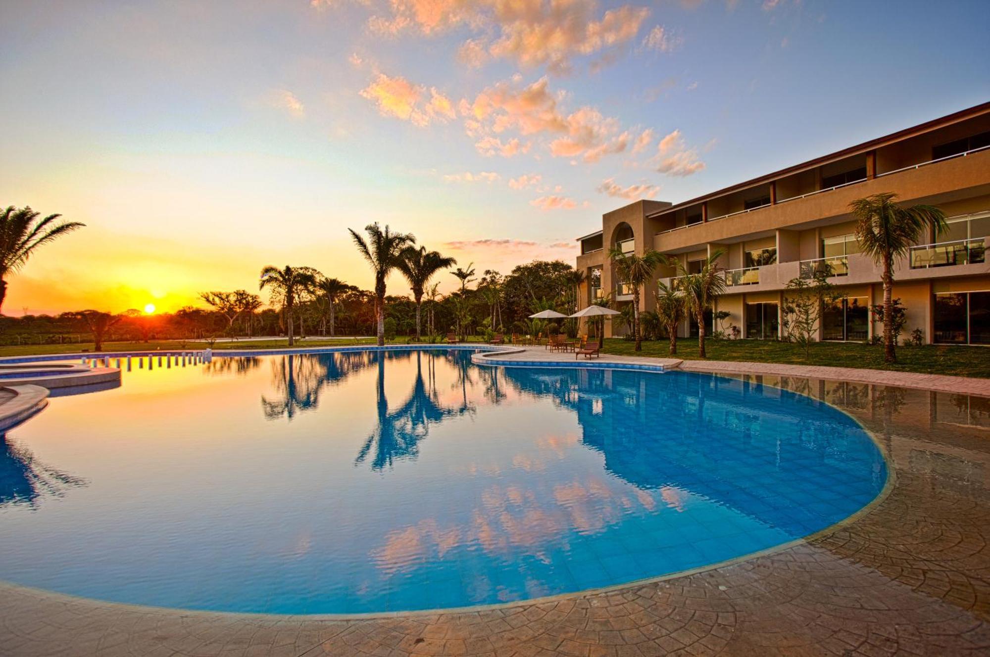 Sun Hotel Warnes エクステリア 写真